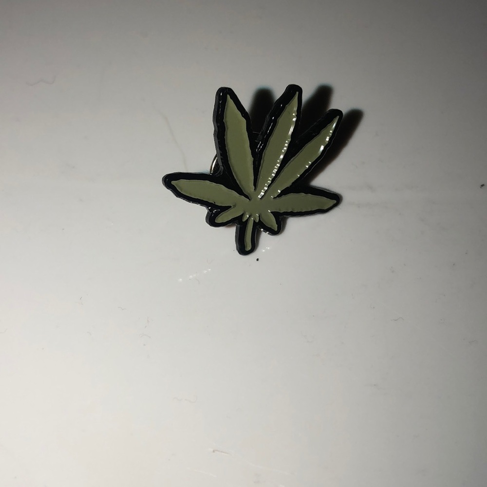 MJ Pin